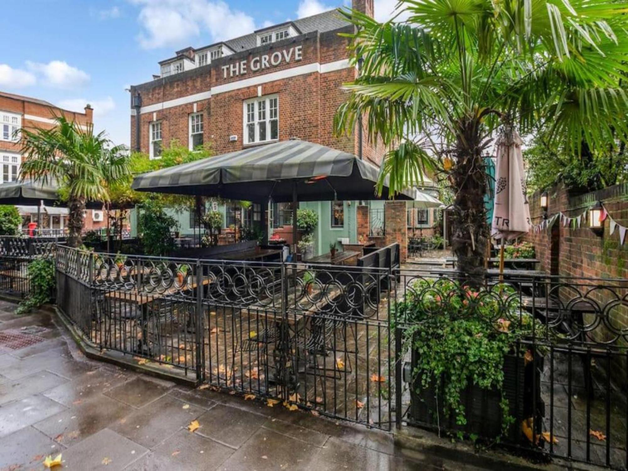 Pass The Keys Ealing Queen Of The Suburbs 2Bd Apartment ลอนดอน ภายนอก รูปภาพ